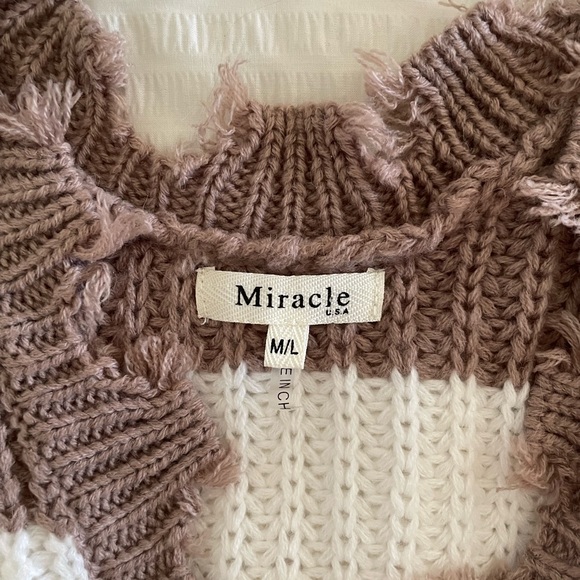 Super cute striped sweater - Picture 3 of 4